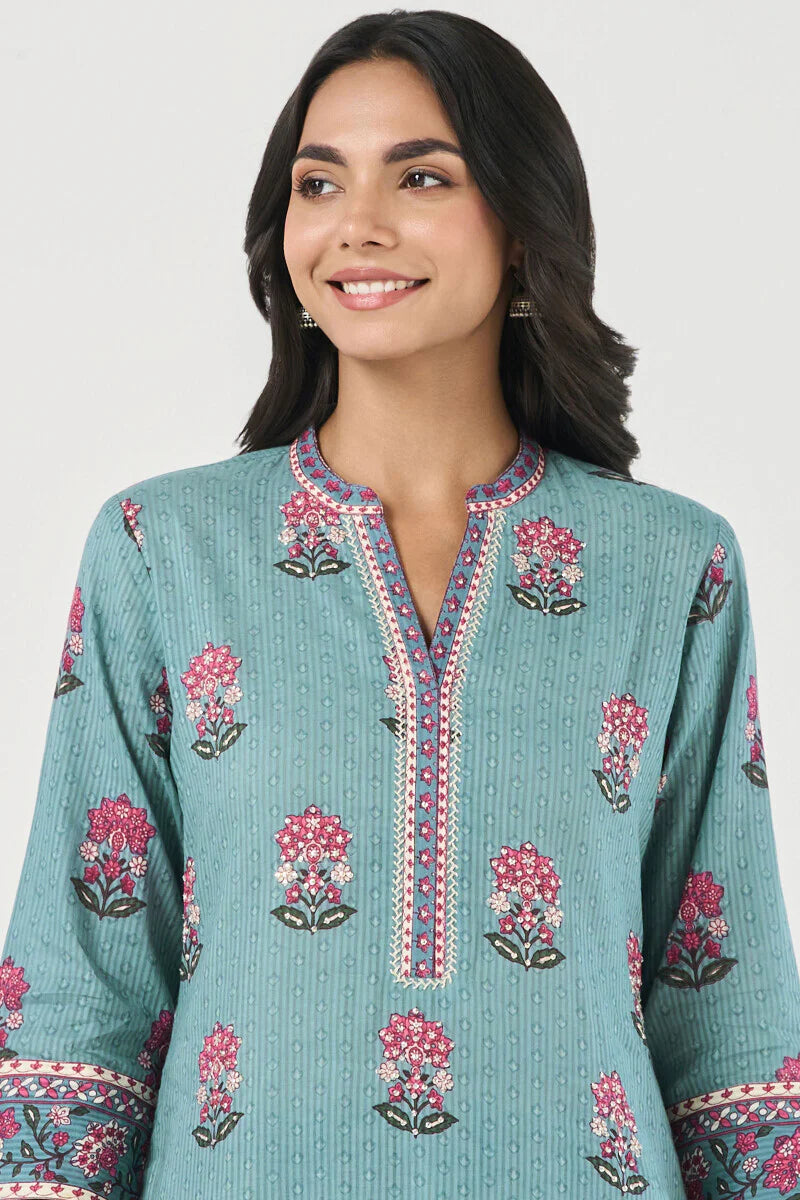 Surplus: Roz Meher Nahid Kurta