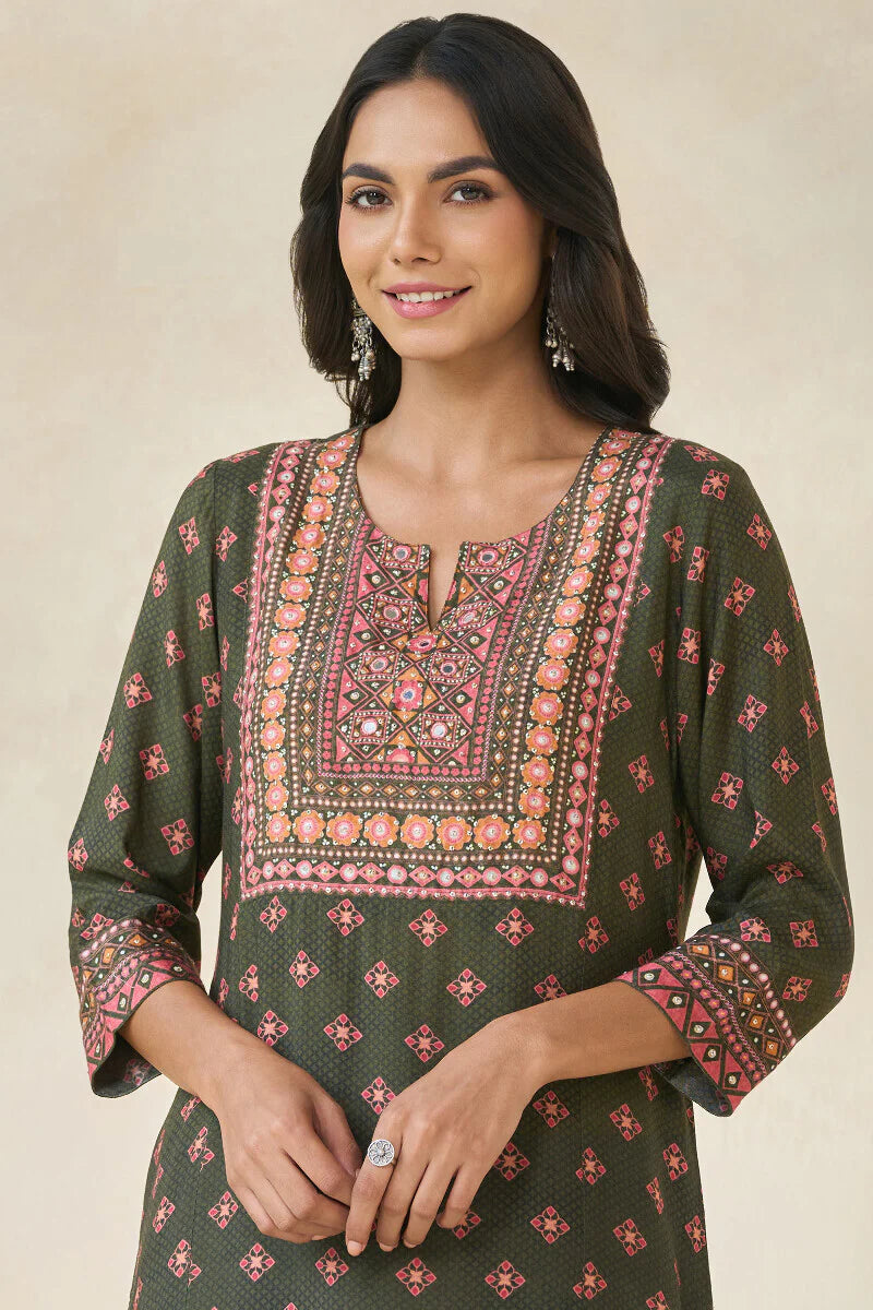 Surplus: Mehrunissa Arya Kurta