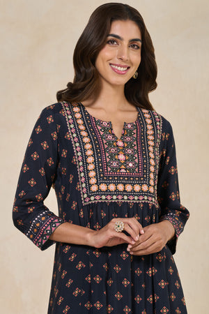 Mehrunissa Zaharaa Kurta