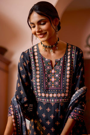 Mehrunissa Saira Kurta