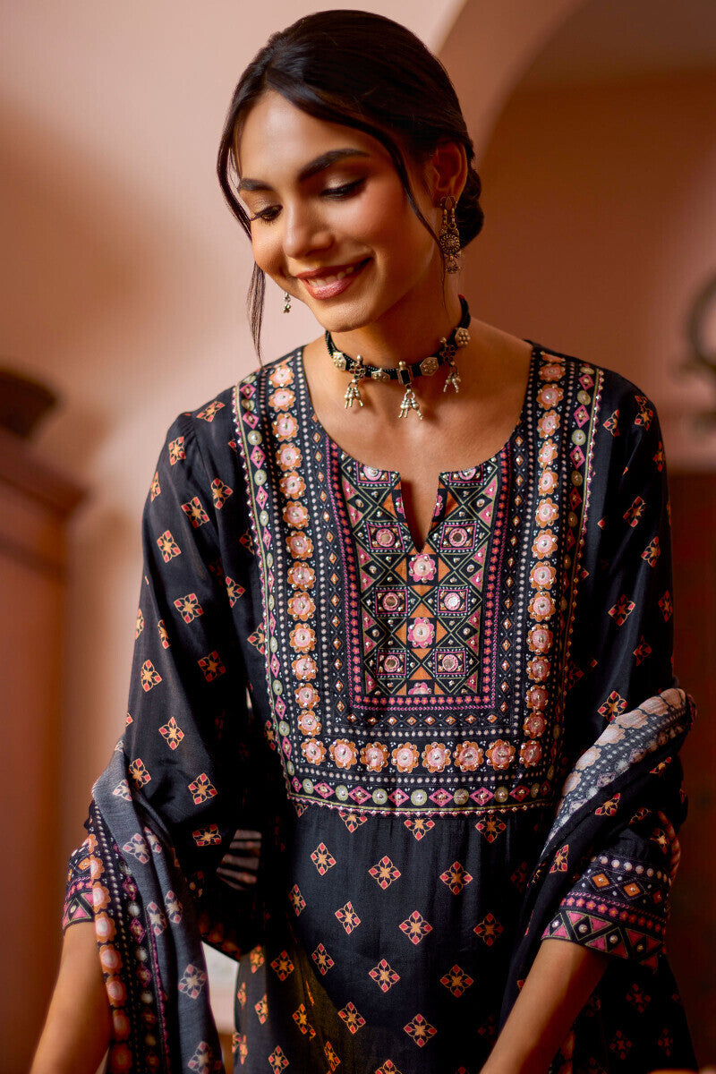 Mehrunissa Saira Kurta