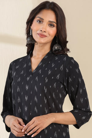 Gulbarg Rumaisa Black Ikat Kurta