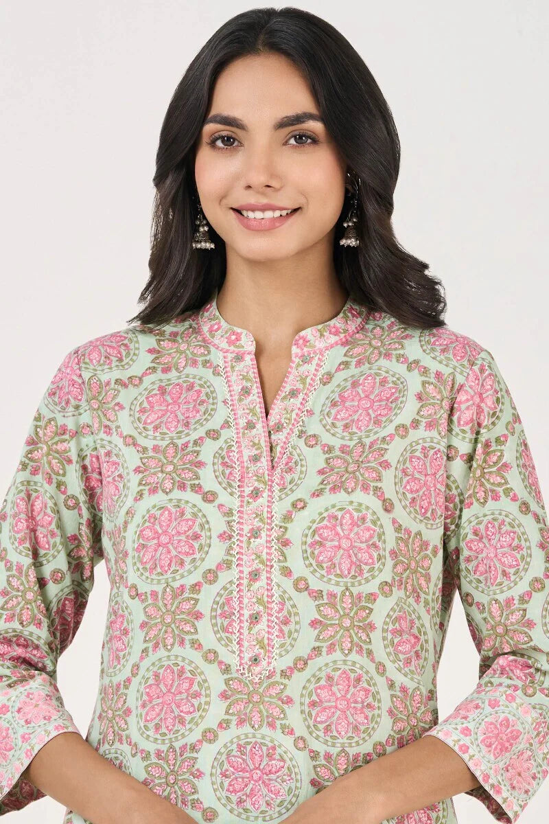 Surplus: Roz Meher Zeinab Sanganeri Short Kurta
