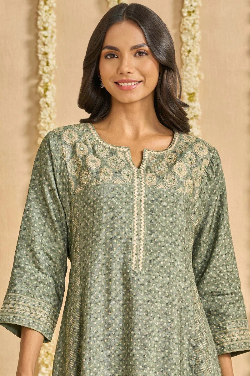 Surplus: Mehrunissa Nasrin Kurta