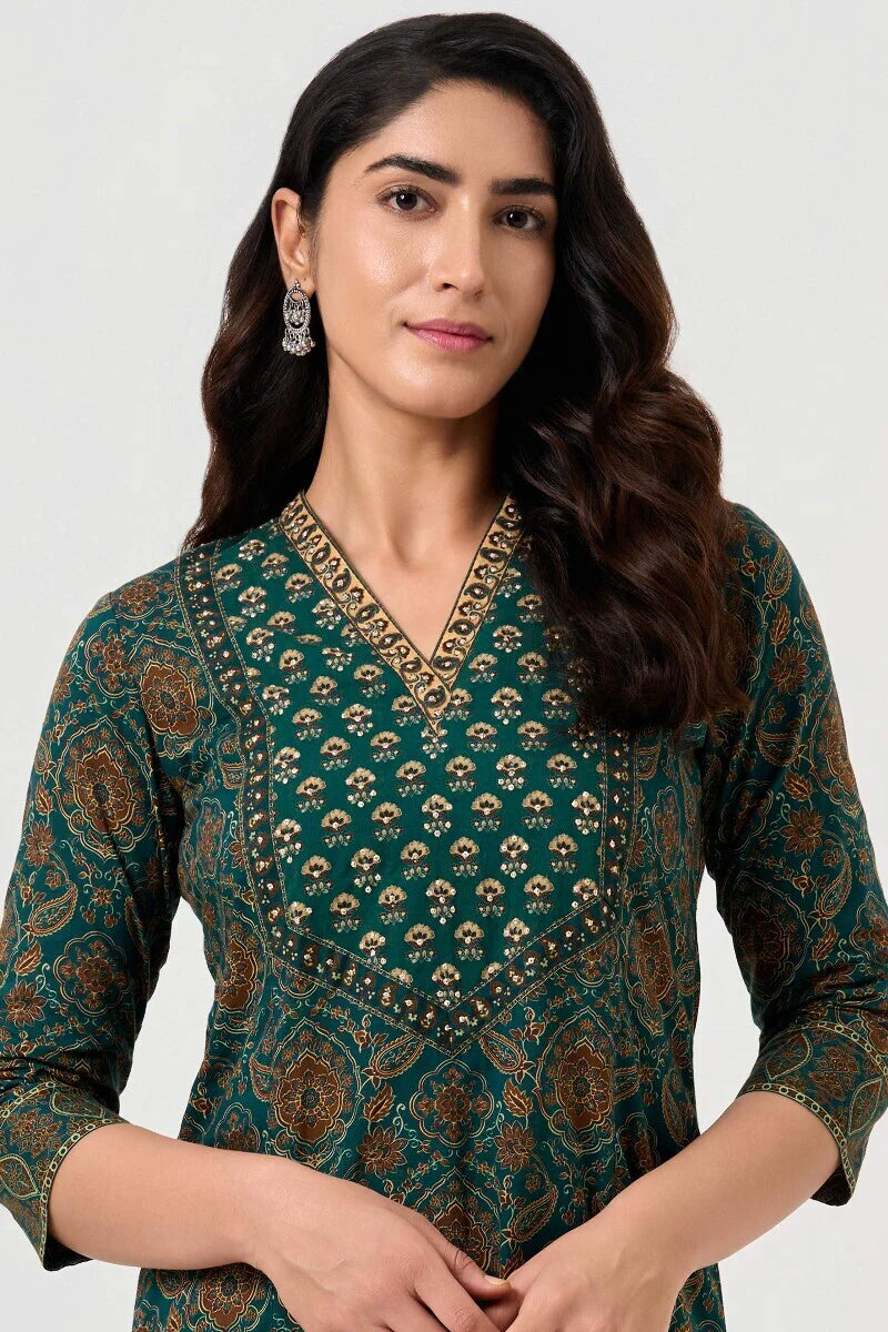 Surplus: Rangrez Nazrina Kurta