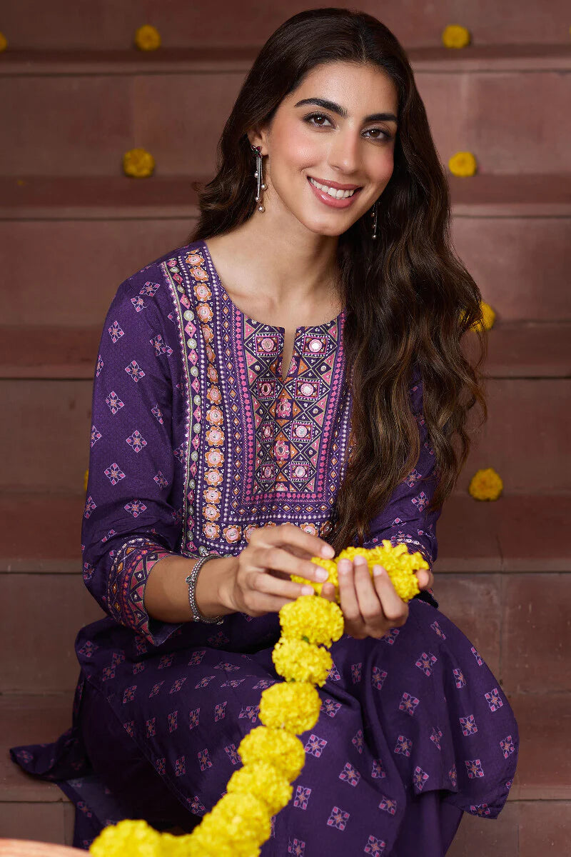 Surplus: Mehrunissa Amreen Kurta