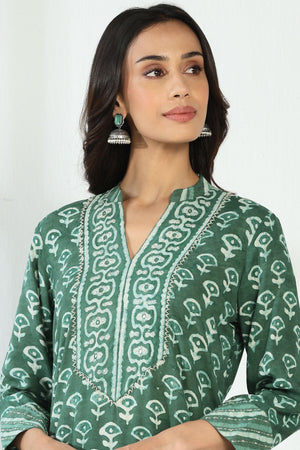 Sehra Raahat Dabu Kurta