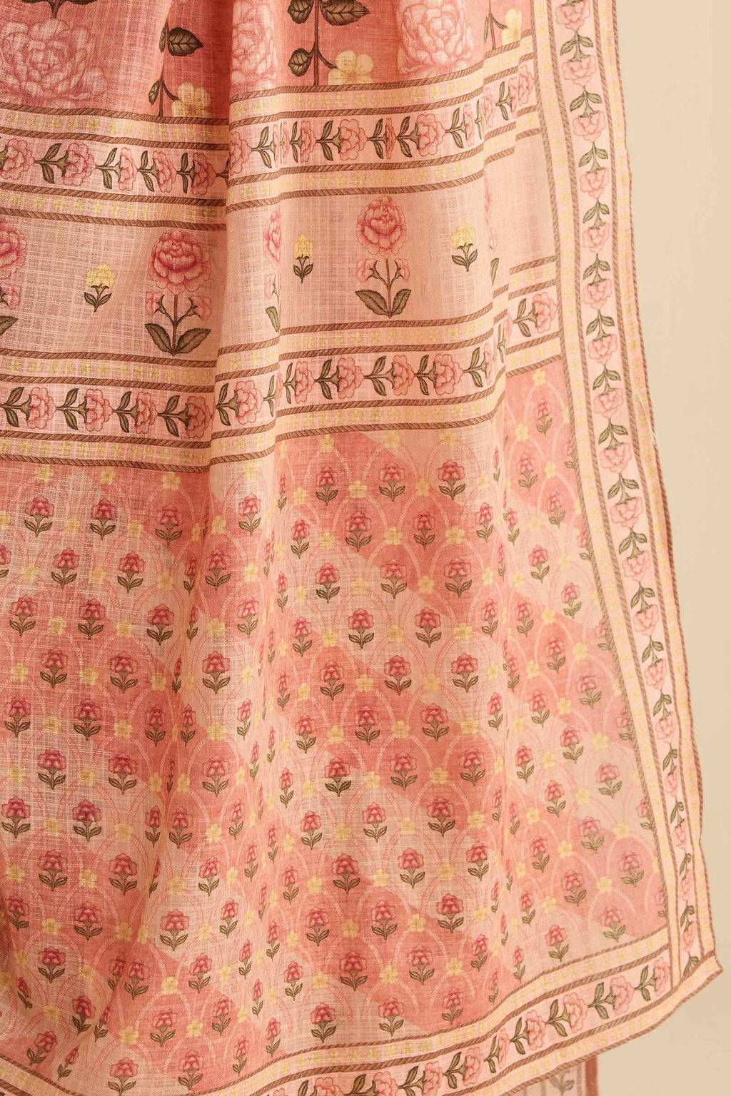 Surplus: Gulraiz Gulbahar Dupatta