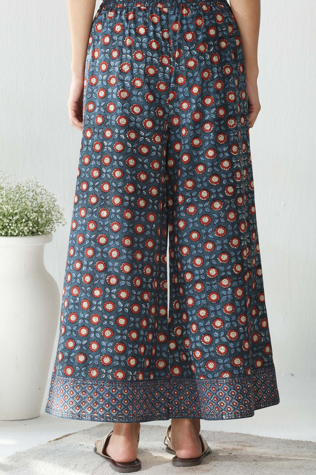 Surplus: Sehra Yasmina Bagru Palazzo