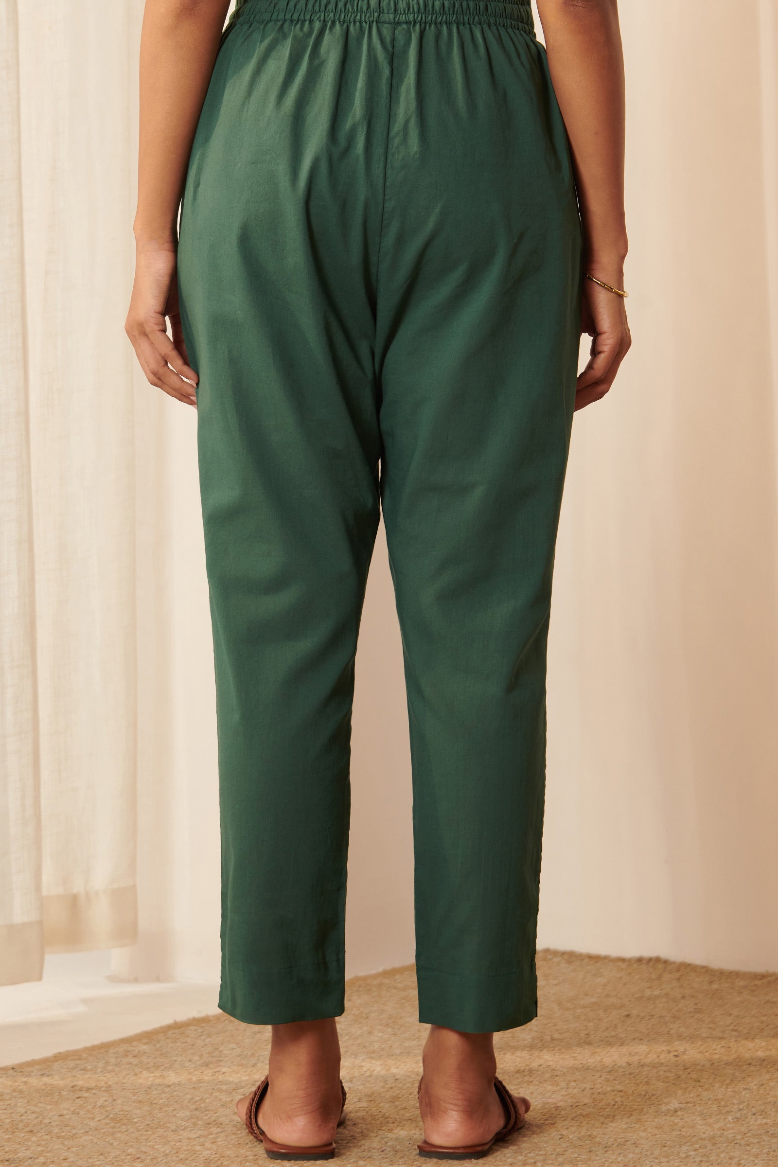 Surplus: Gauhar Seerat Narrow Pants