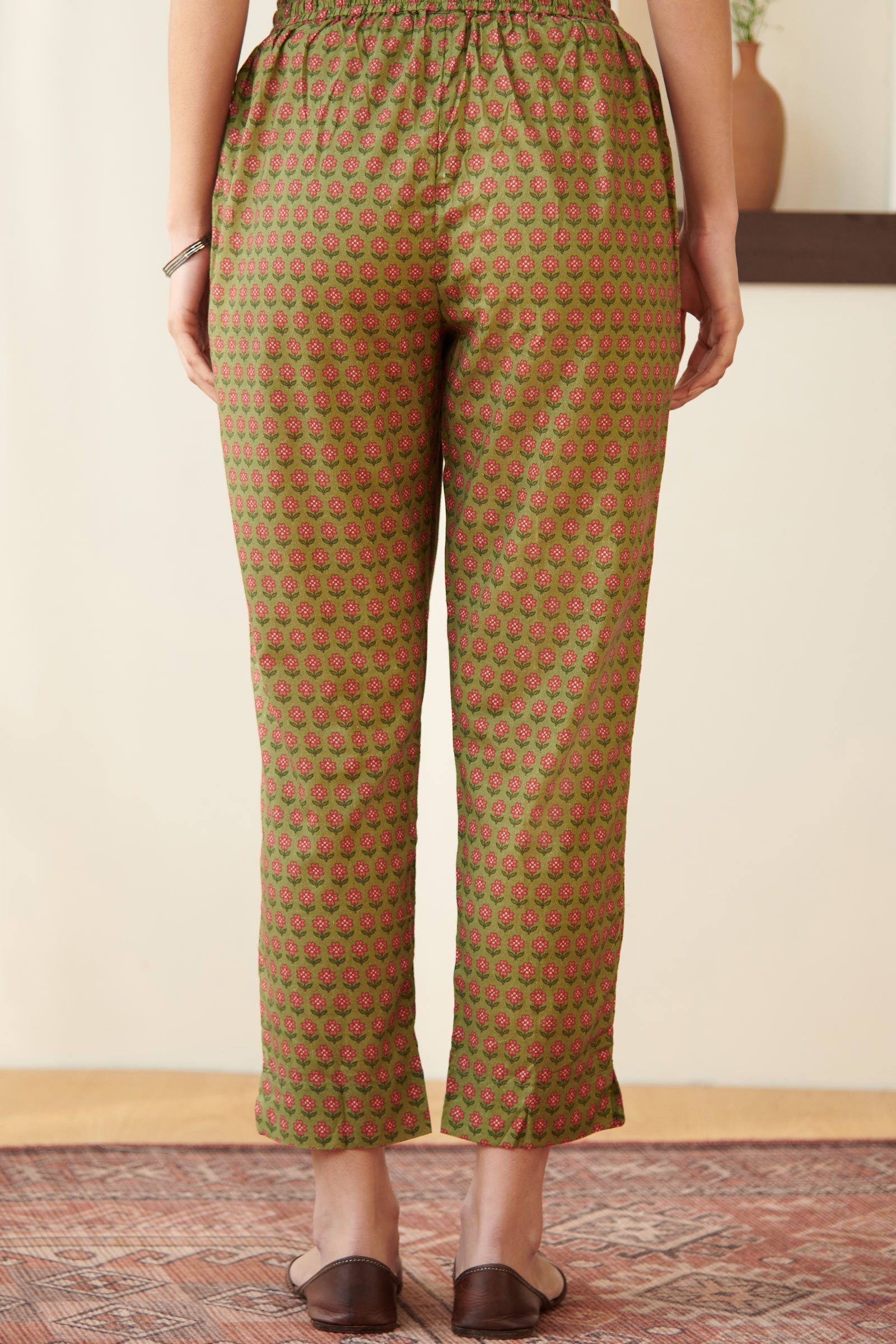 Gulraiz Mahira Narrow Pants
