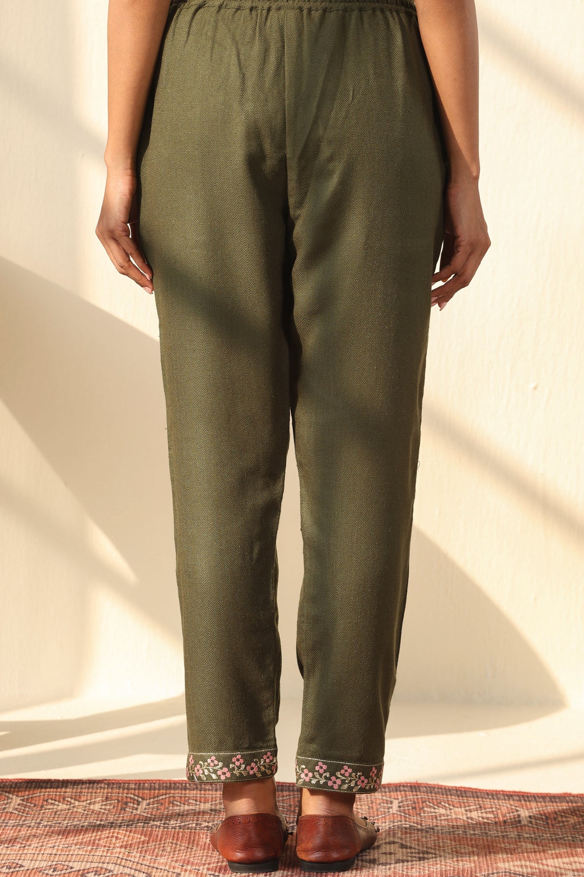 Naadirah Parisa Green Faux Fool Narrow Pants