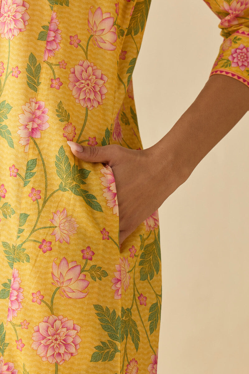 Meher Sunira Kaftan