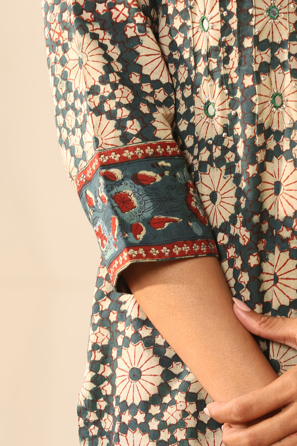 Sehra Mehreen Bagru Kurta