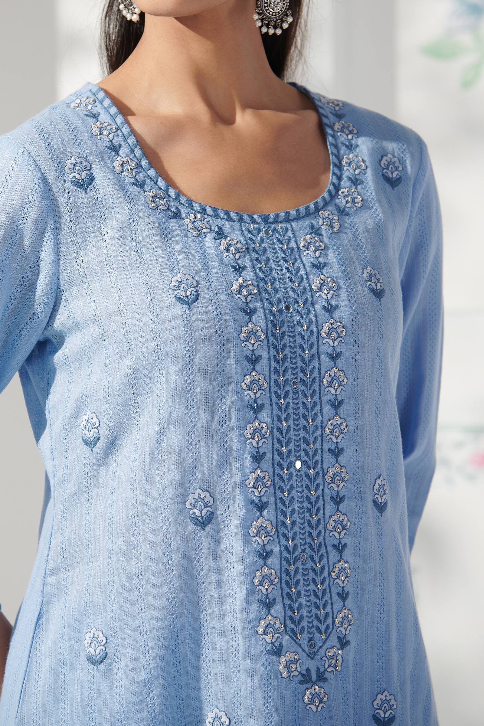 Mehraab Ameera Blue Kurta