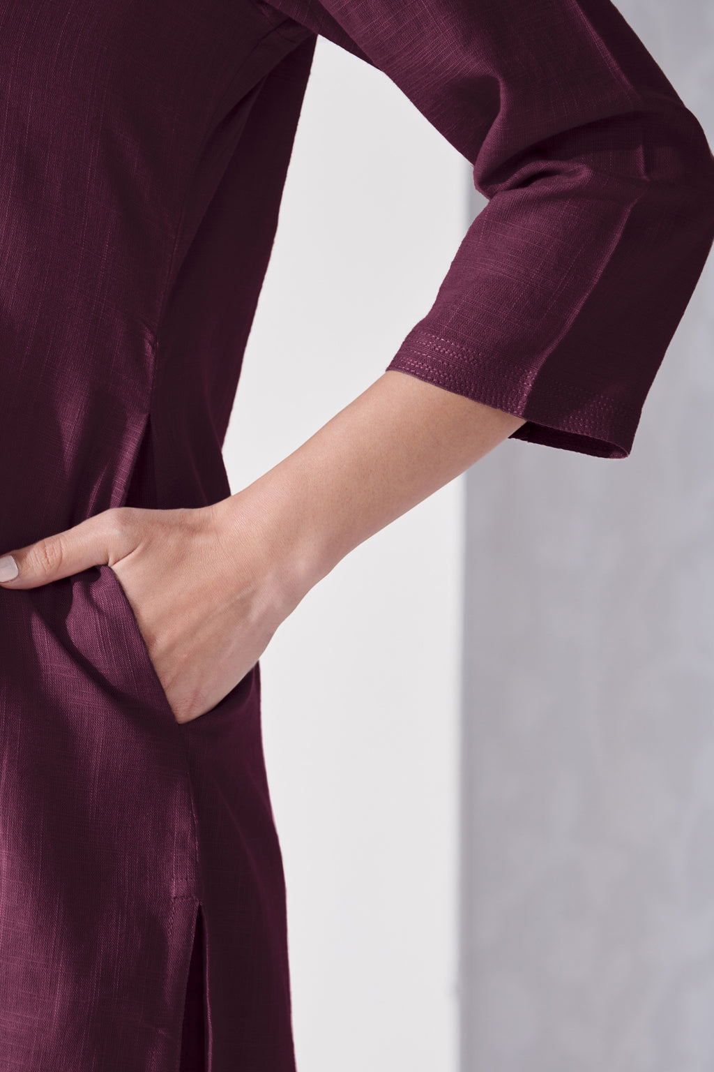 Roza Nazm Wine Kurta