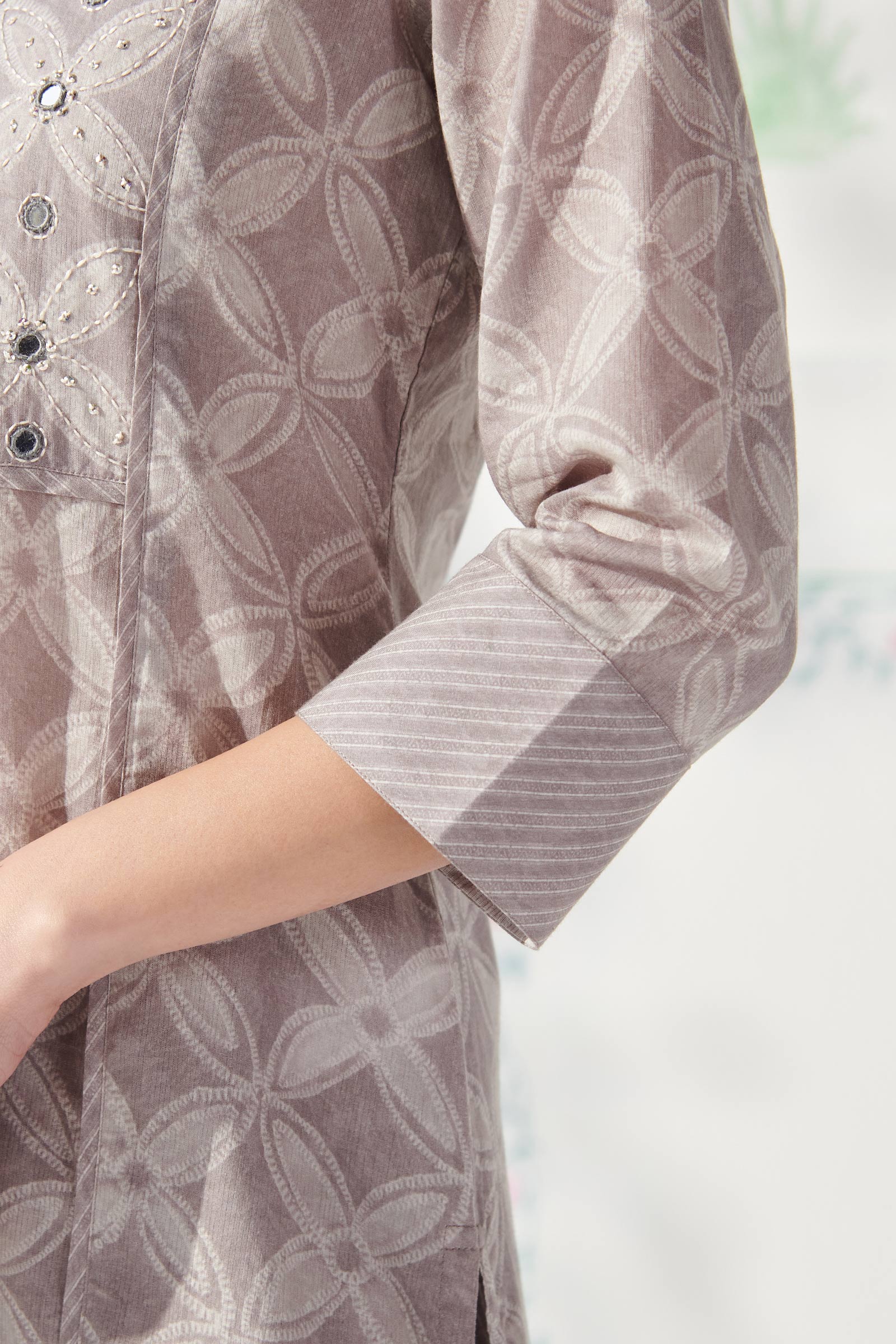 Surplus: Rangrez Rania Kurta