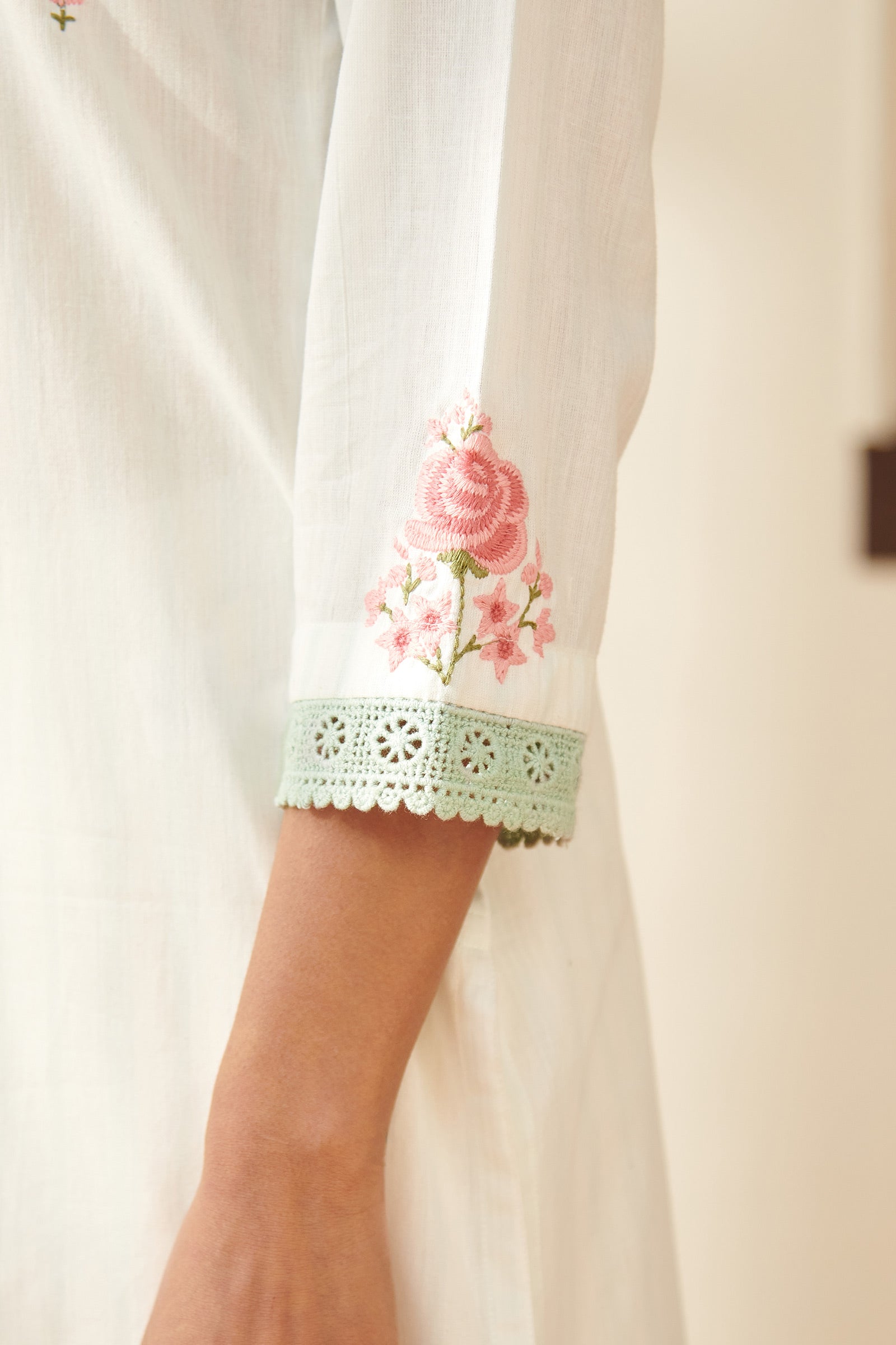 Mehraab Rumeha Off White Kurta