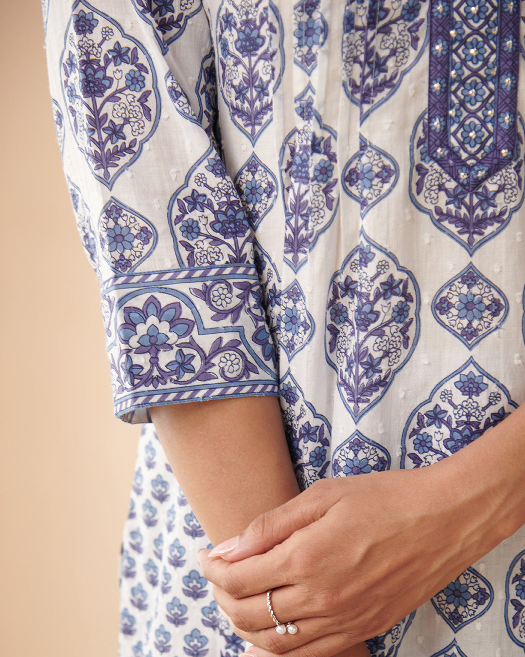 Neelofar Nihad Sanganeri Kurta
