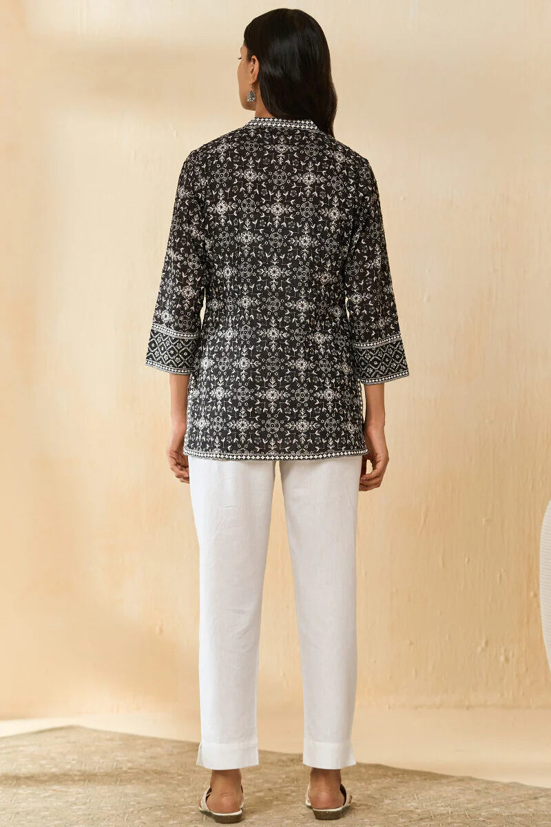 Surplus: Mumtaz Tira Top