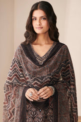 Sehra Nafiya Ajrak Dupatta