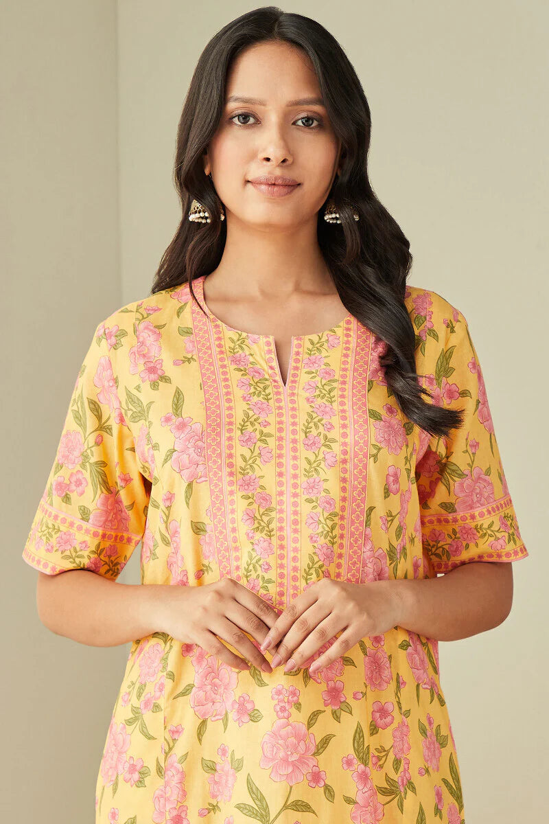 Mahnoor Saira Kaftan