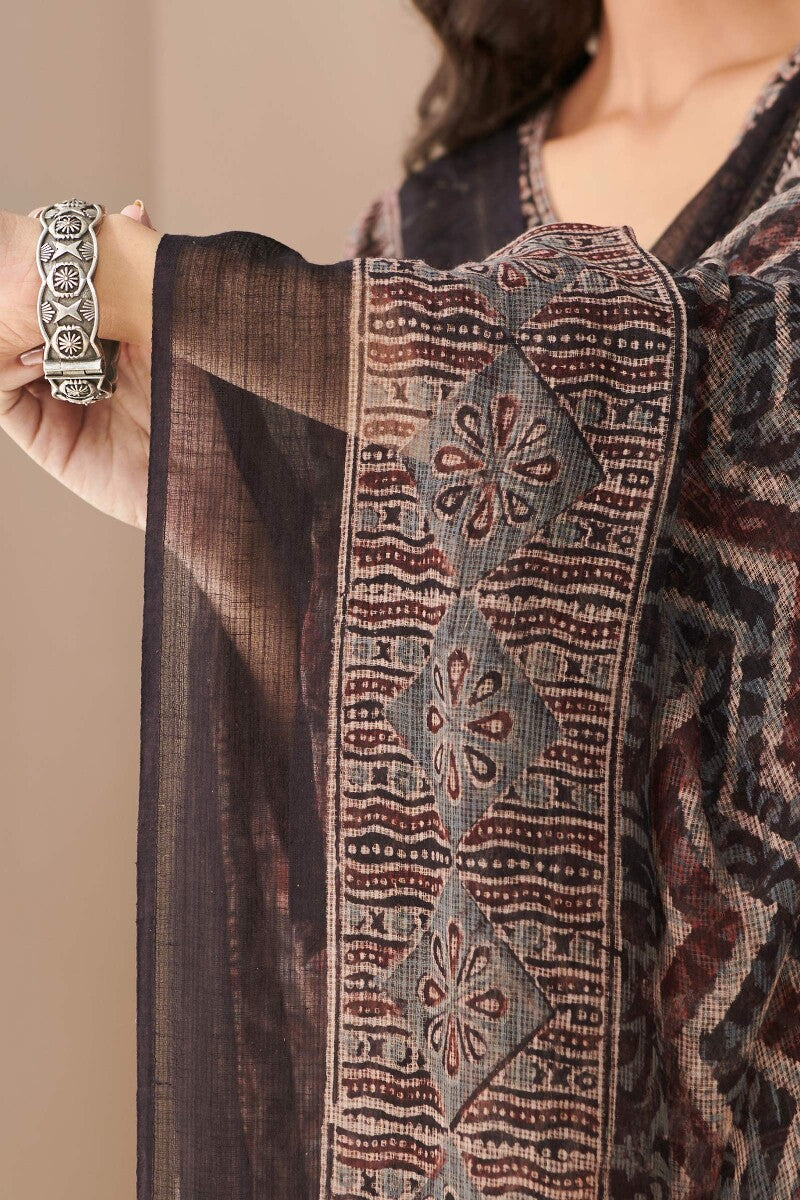 Sehra Nafiya Ajrak Dupatta