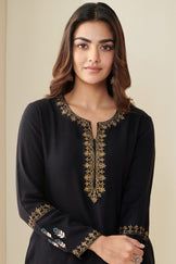 Naadirah Tazmeen Faux Wool Handloom Kurta