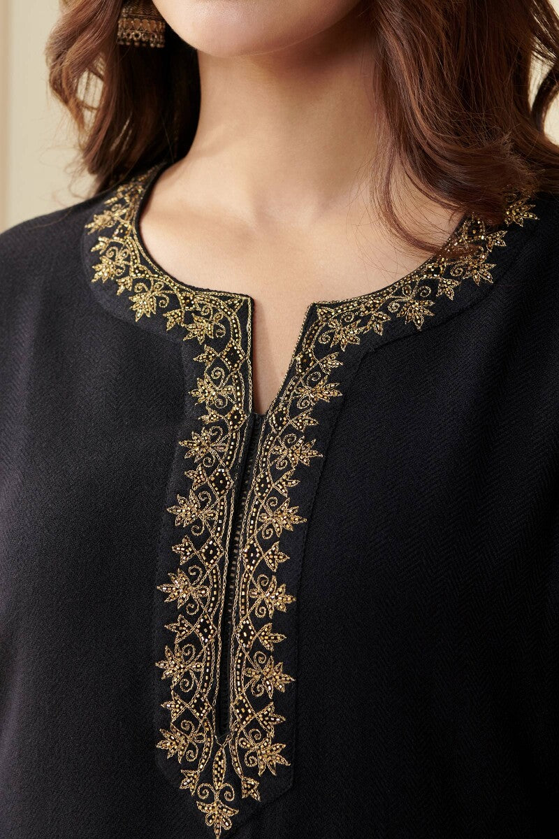 Naadirah Tazmeen Faux Wool Handloom Kurta