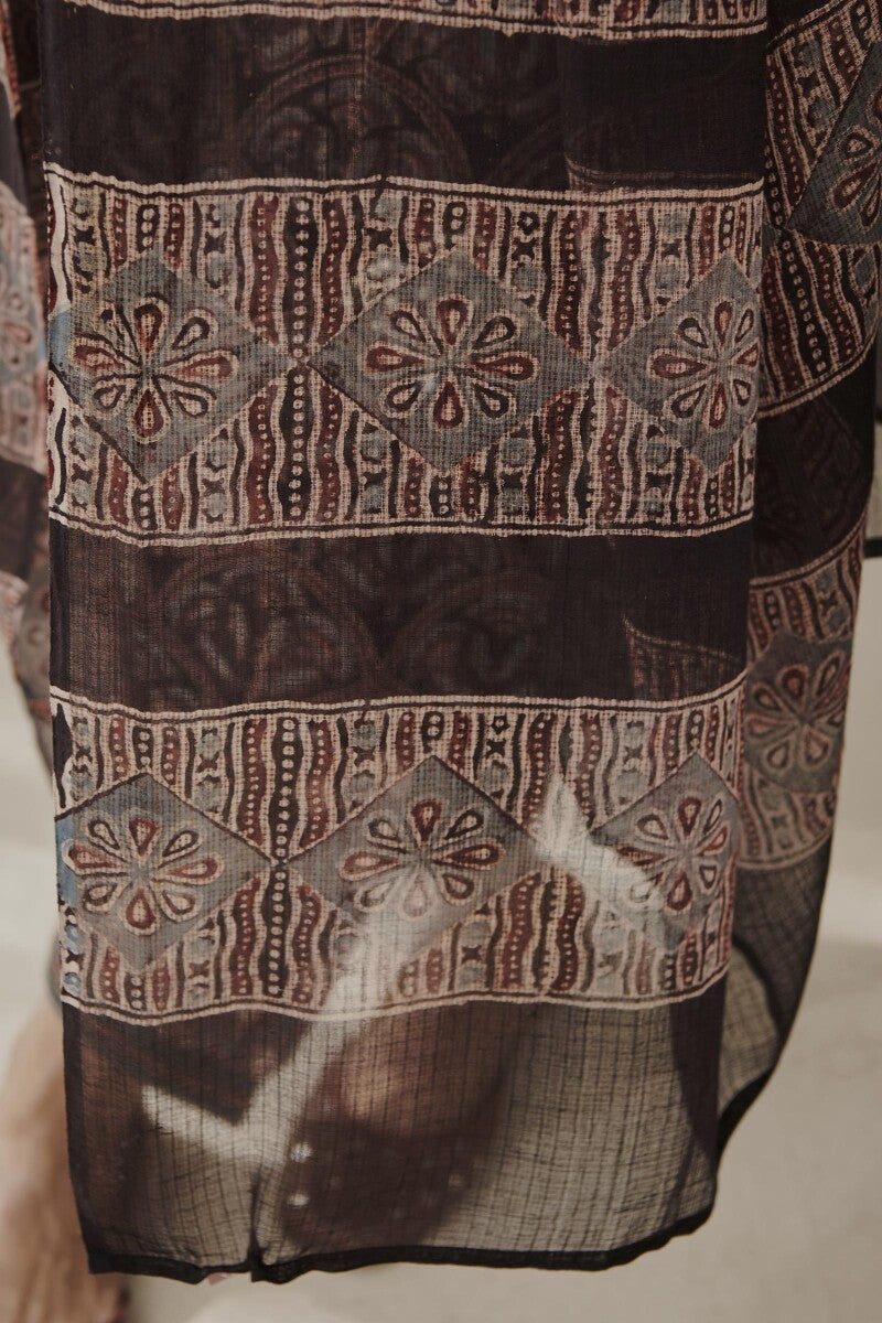 Sehra Nafiya Ajrak Dupatta