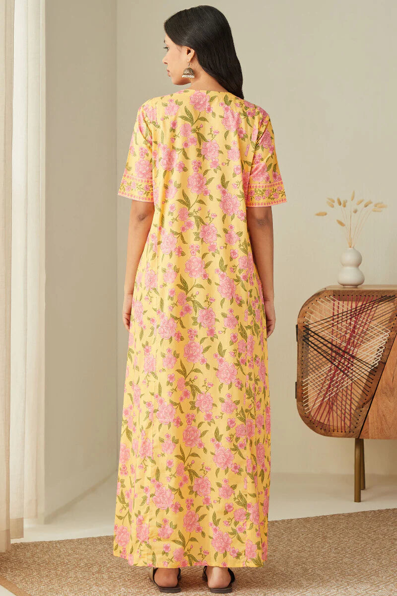 Mahnoor Saira Kaftan