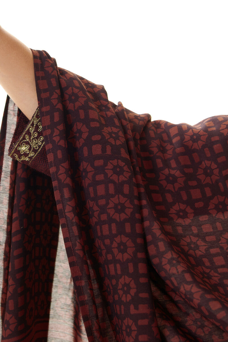 Naadirah Nahida Ajrak Modal Dupatta
