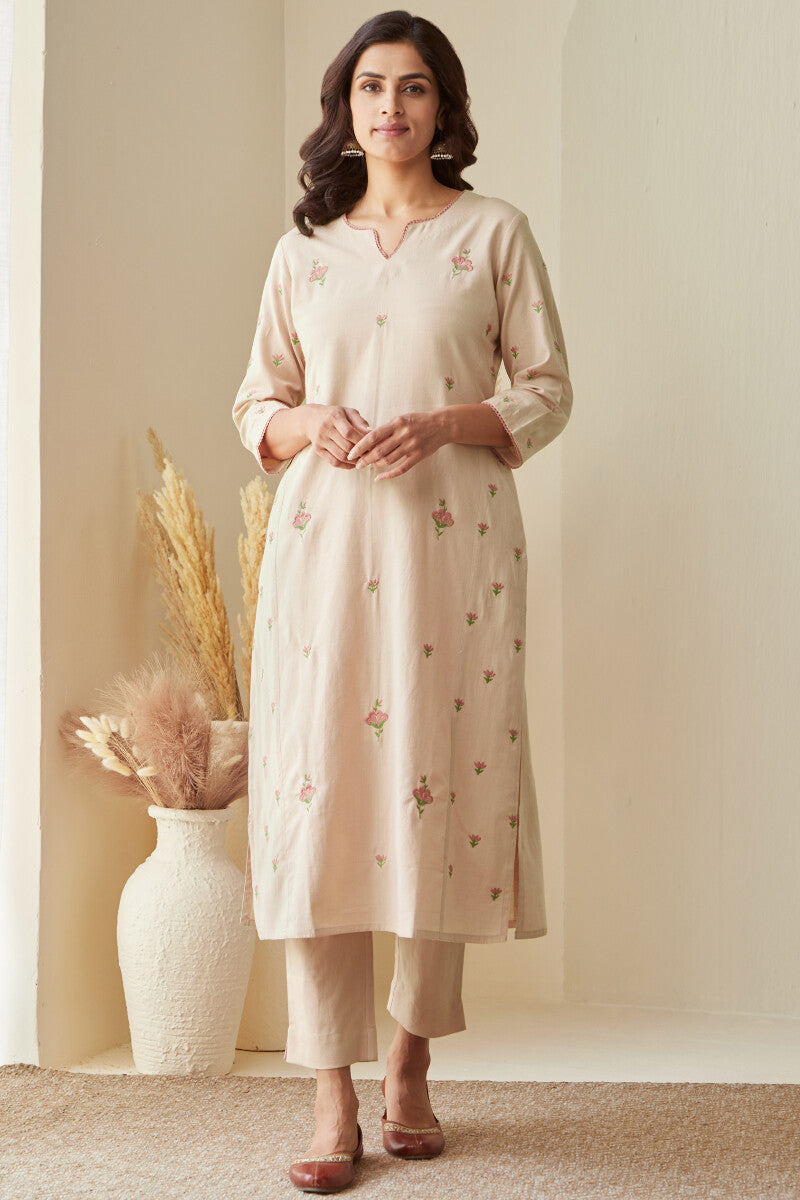 Nazm Mahnoor Kurta