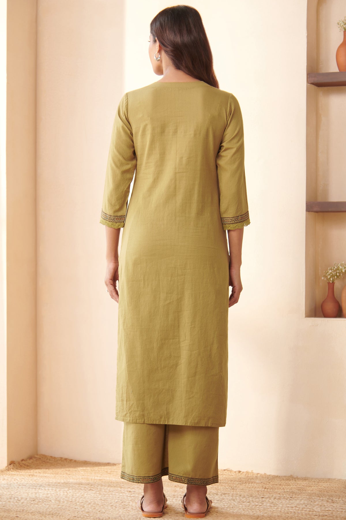 Sehra Asma Ajrak Kurta