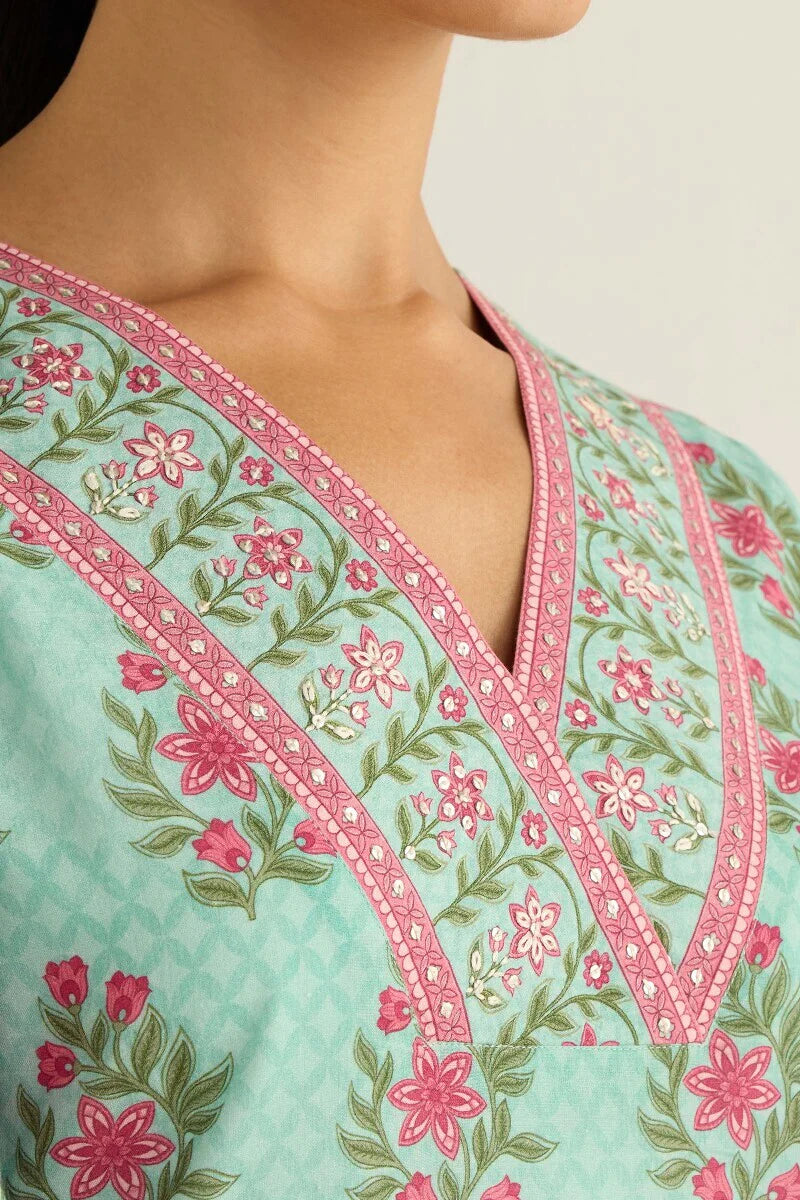 Surplus: Gulraiz Jiya Kurta