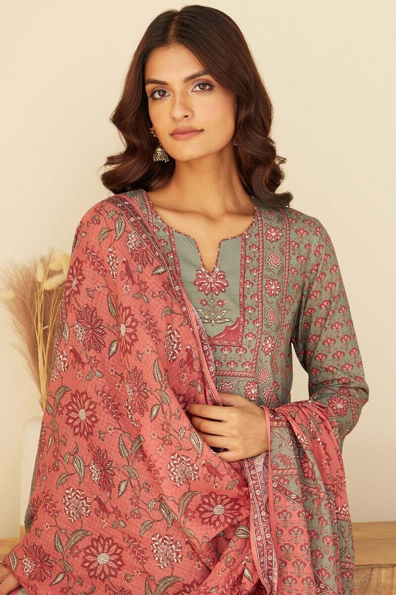 Mahnoor Zoya Kurta