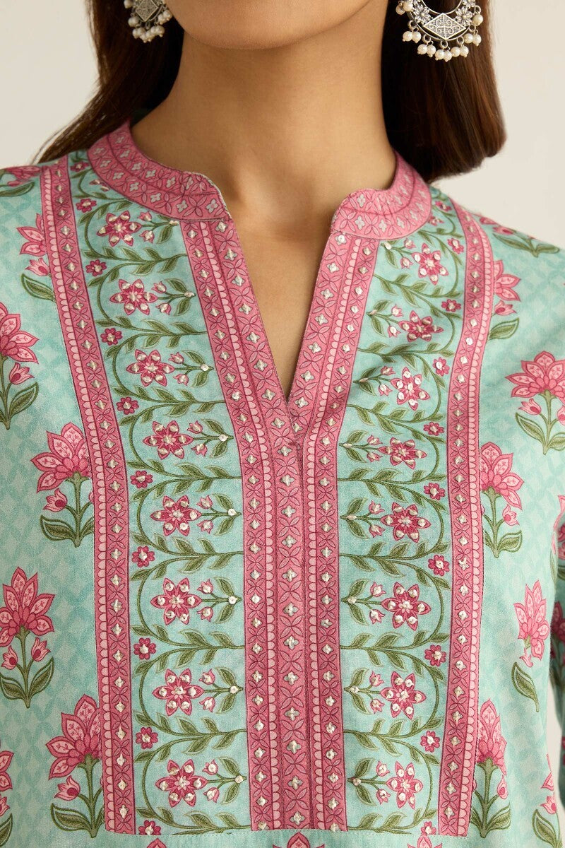 Gulraiz Shahida Kurta