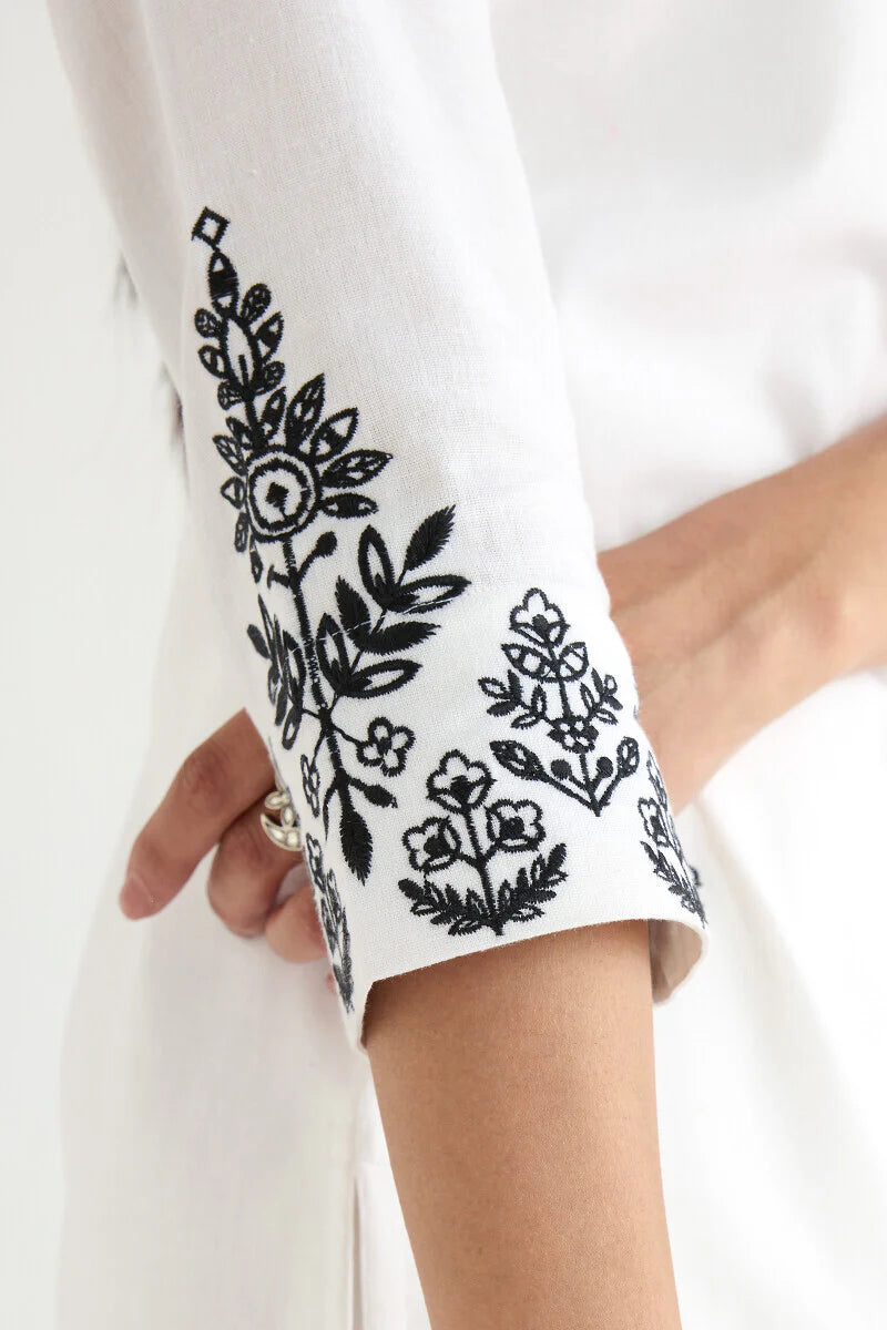 Surplus: Mehraab Nafisa Kurta