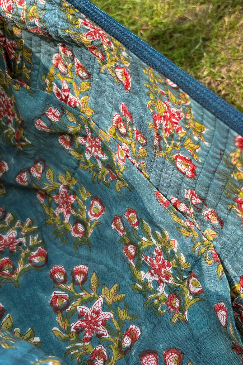 Roza Noorain Holdall Bag