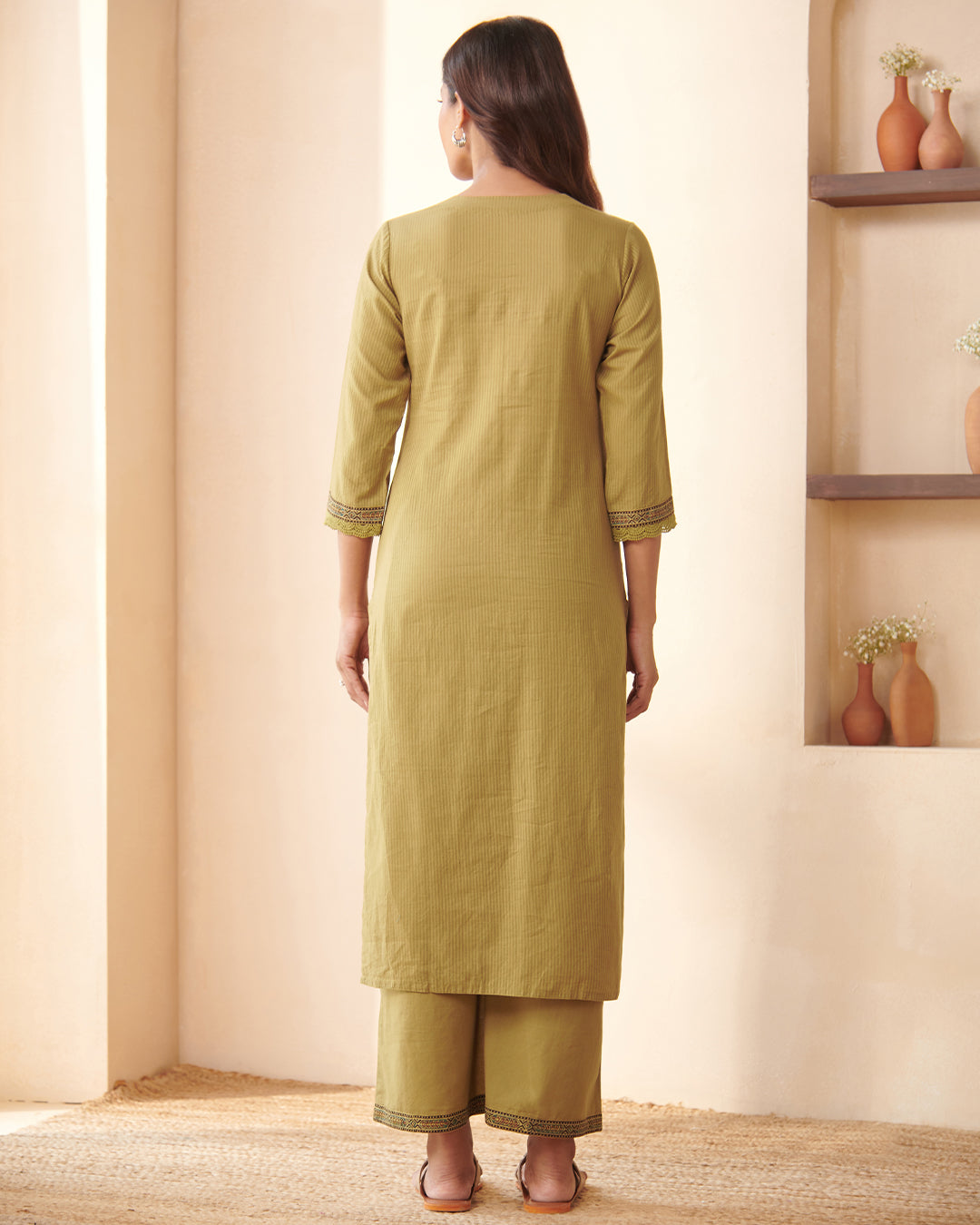 Sehra Asma Ajrak Kurta