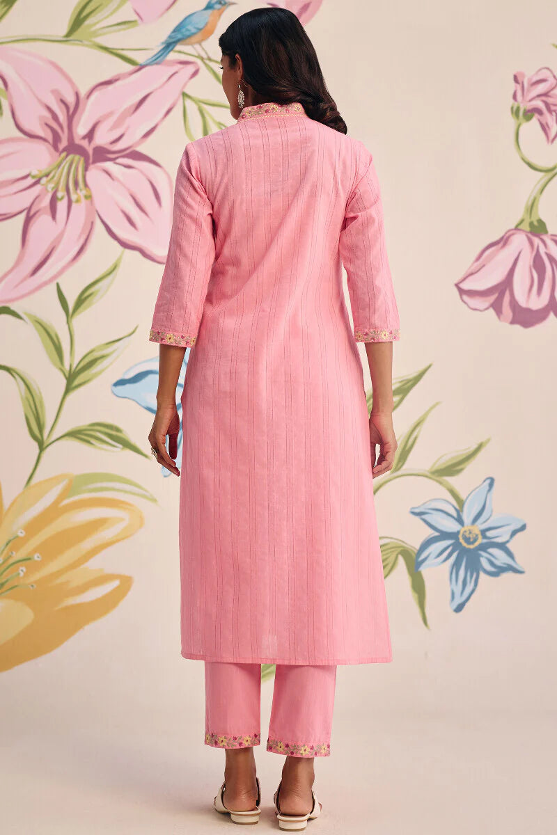 Surplus: Mehraab Amira Kurta