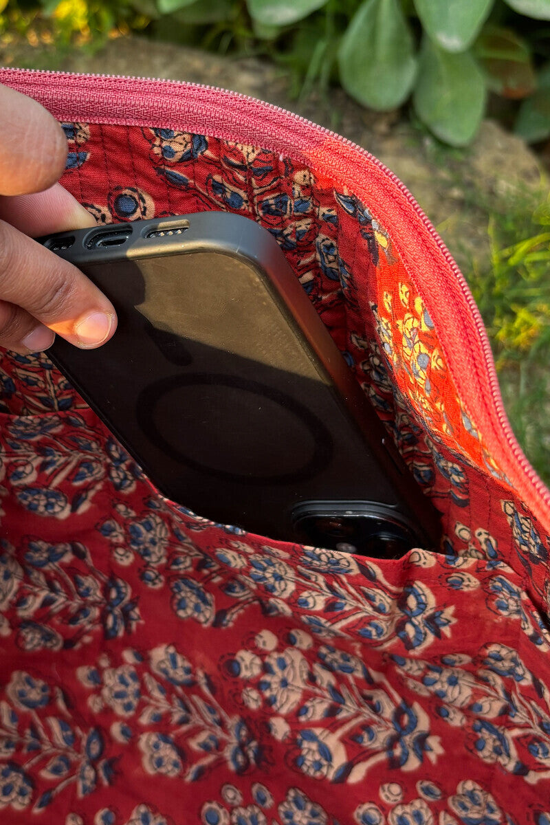 Roza Aafreen Duffel Bag