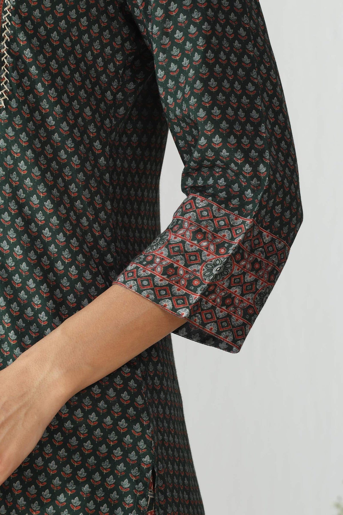 Rangrez Ziah Kurta