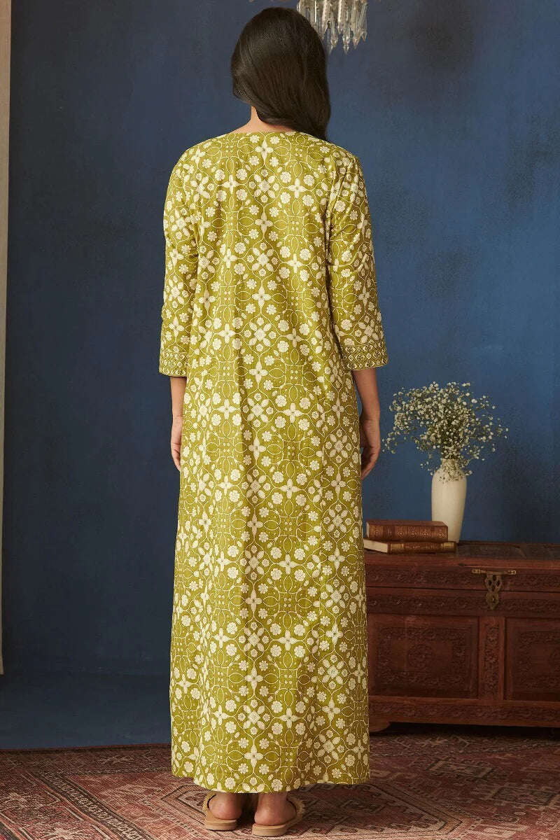 Surplus: Mehreen Mirza Kaftan
