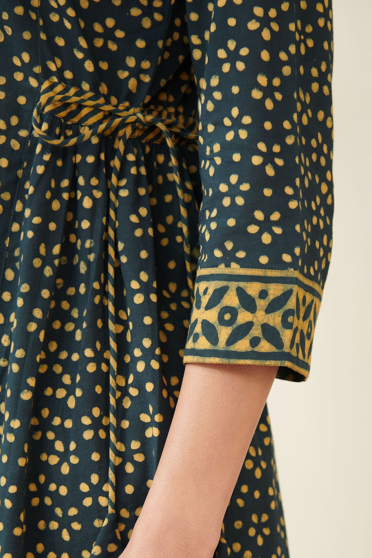 Sehra Nikhat Kurta