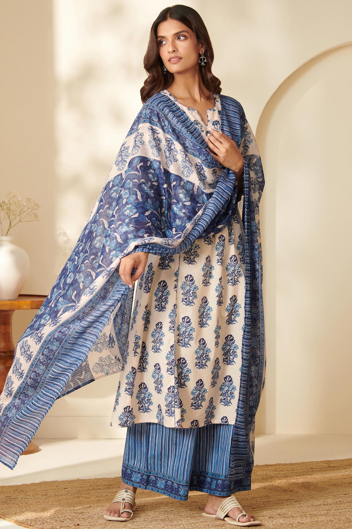 Surplus: Neelofar Azah Sanganeri Kurta