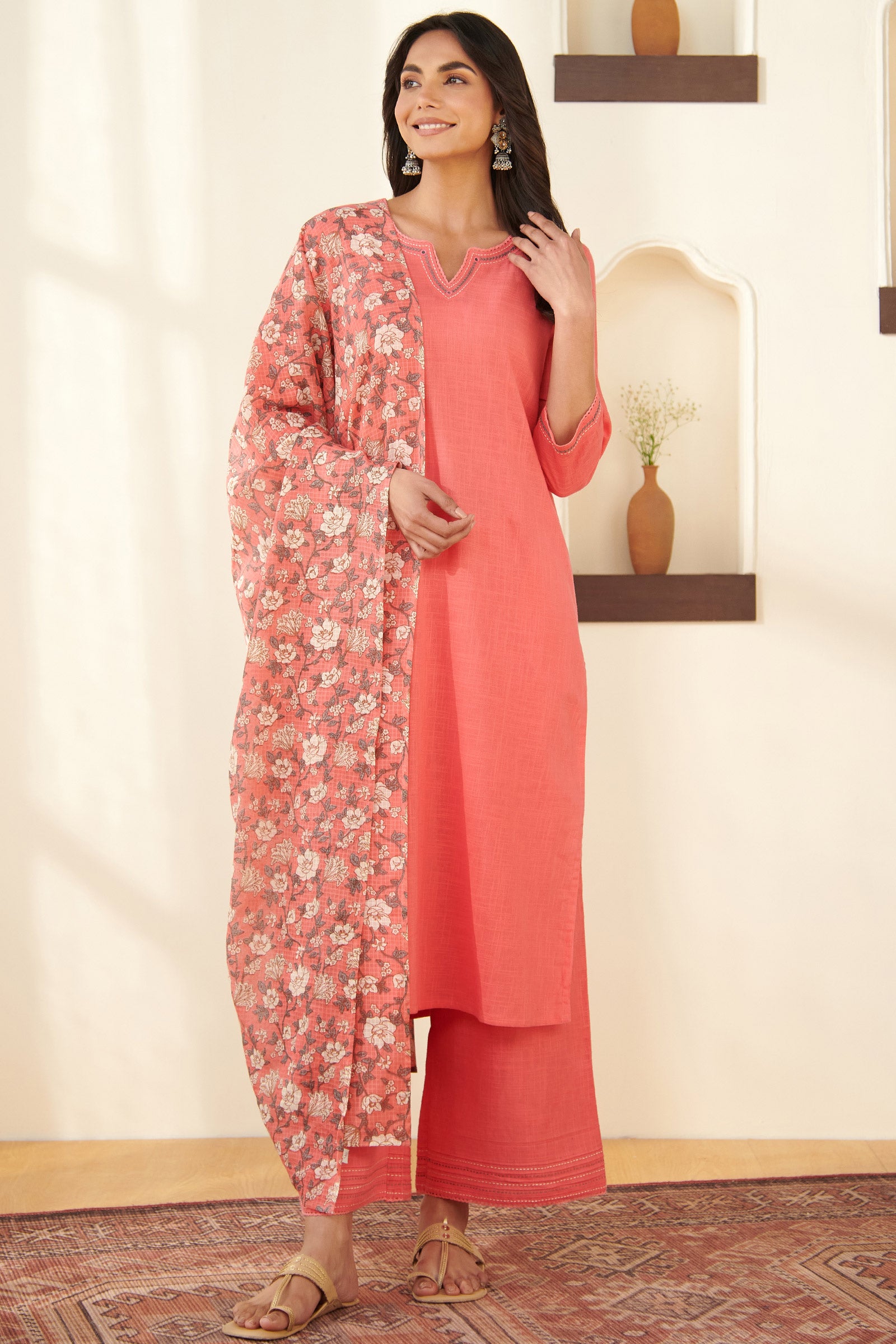 Surplus: Roza Mehnaz Pink Kurta