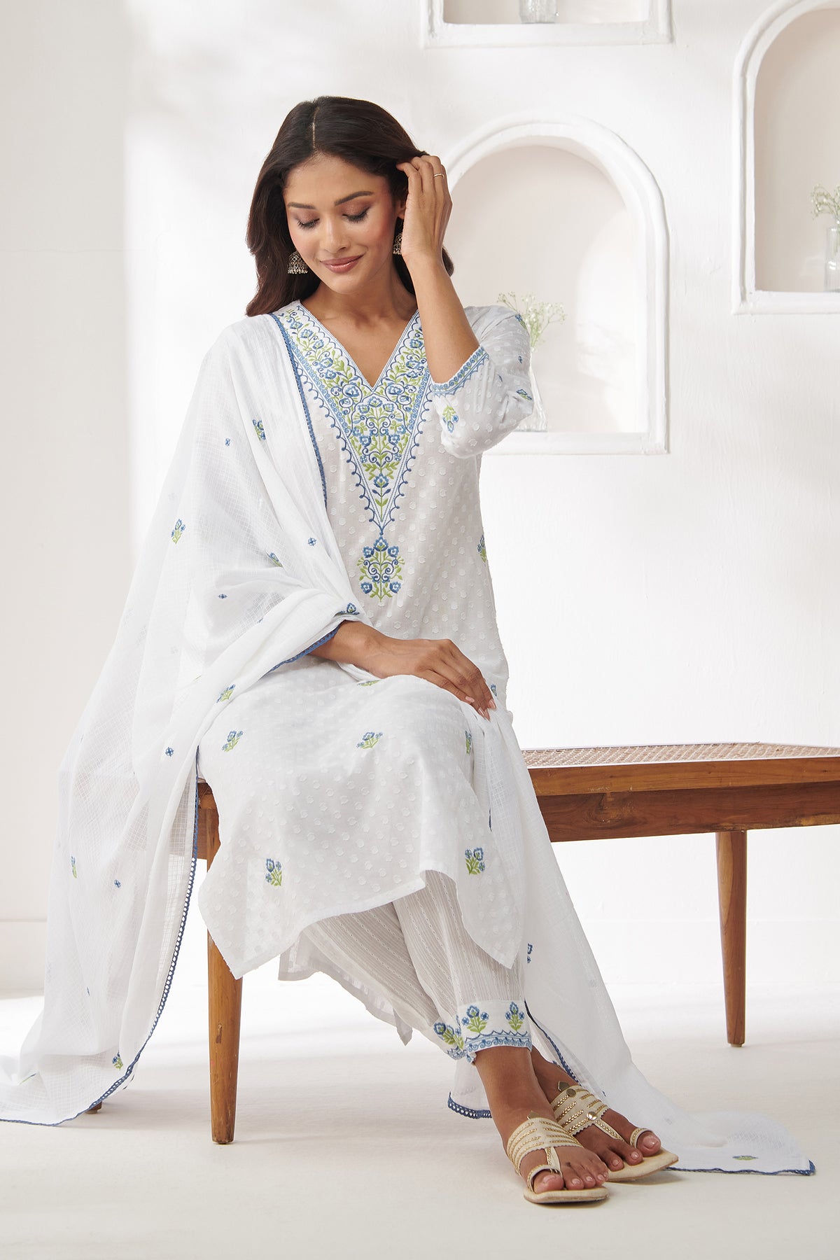 Mehraab Samaira White Kurta