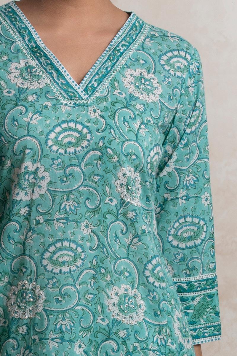 Darya Zuneira Kurta