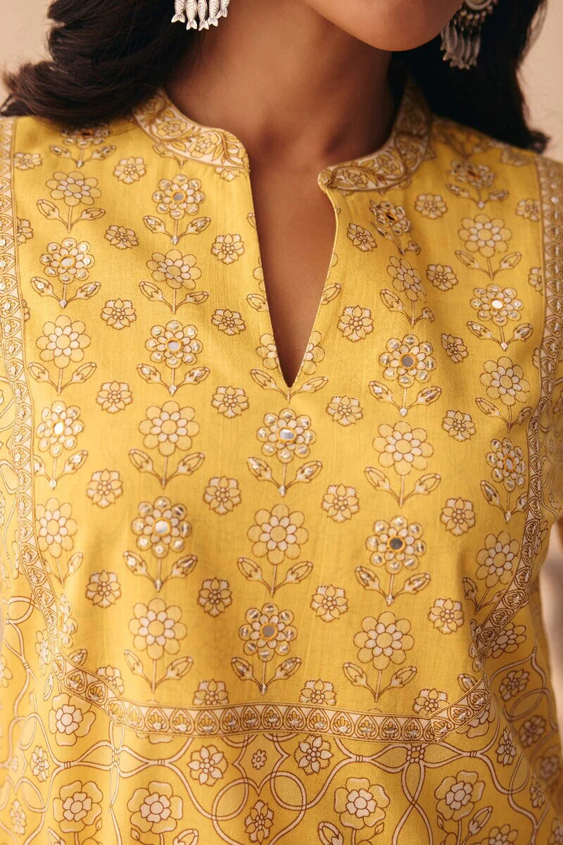 Surplus: Gulraiz Rehmat Sanganeri Kurta